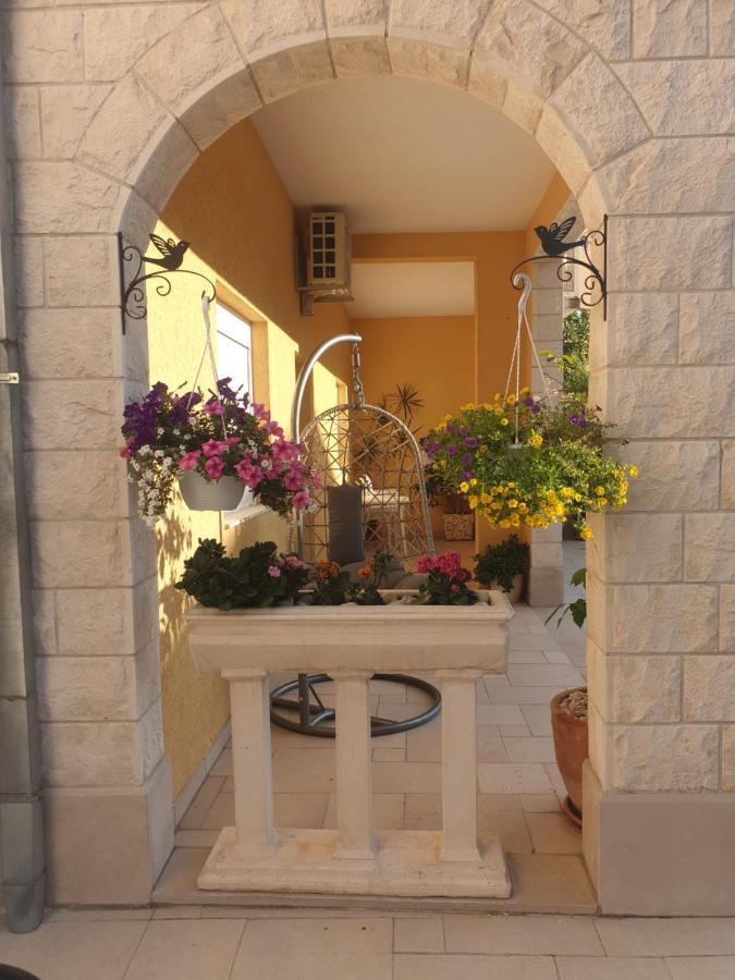 Villa Vujcic Makarska Exteriör bild